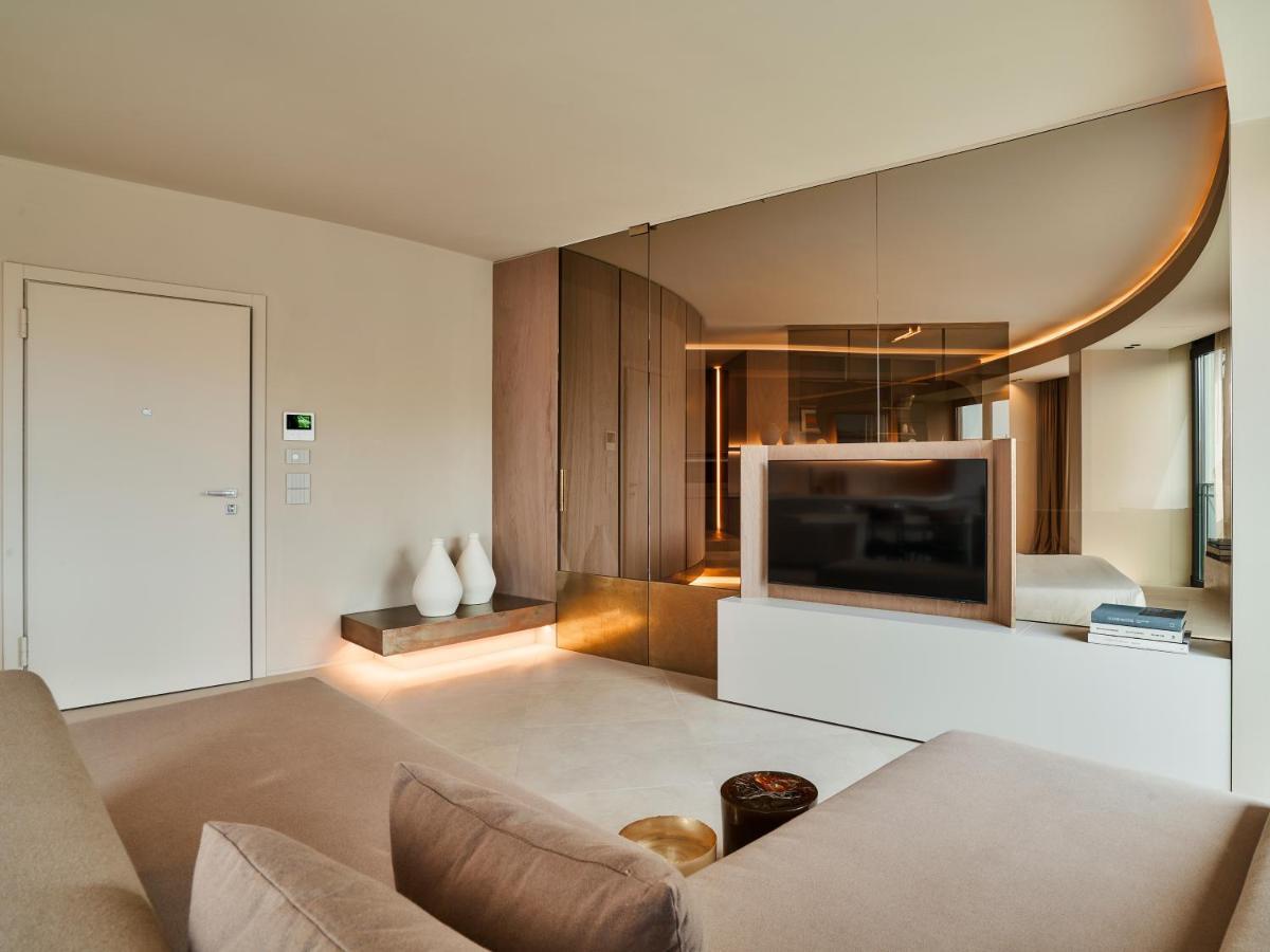 Le Residenze By Victoria Palace Cattolica Exterior photo
