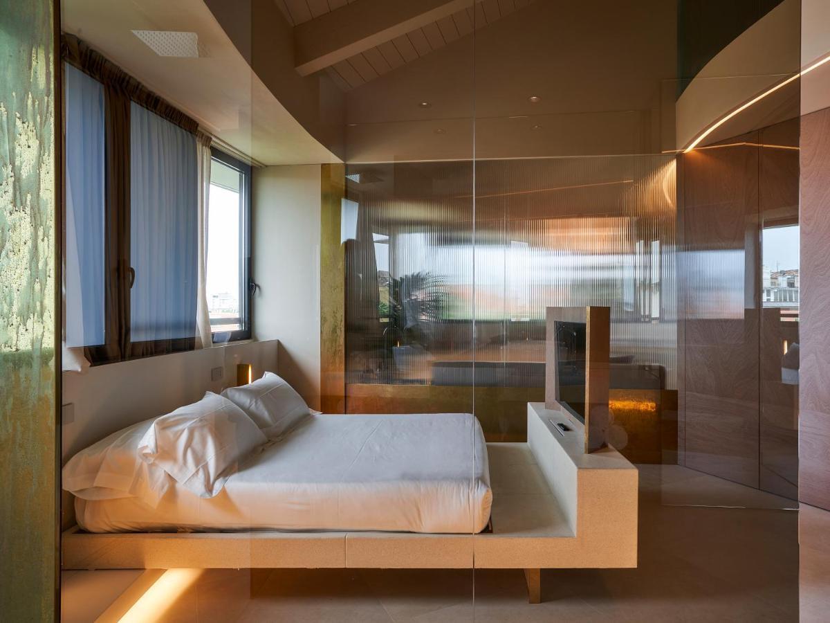 Le Residenze By Victoria Palace Cattolica Exterior photo
